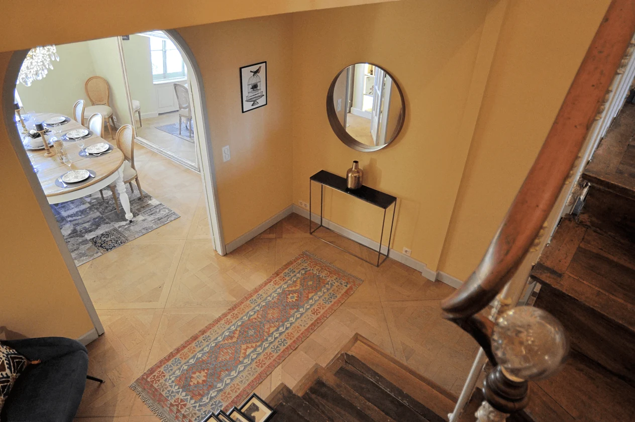 Luberon villages Provence France Rent-Our-Home rentourhomeinprovence Lourmarin Manoir de Lourmarin