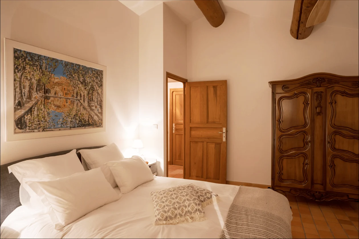 Luberon villages Provence France Rent-Our-Home rentourhomeinprovence Lourmarin Maison du Village