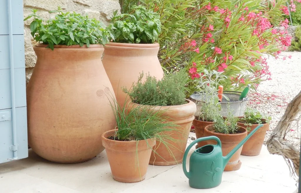 Saint Esteve Cucuron Provence Lourmarin Rent-Our-Home