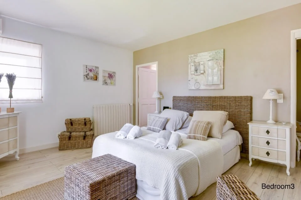Le Petit Hameau