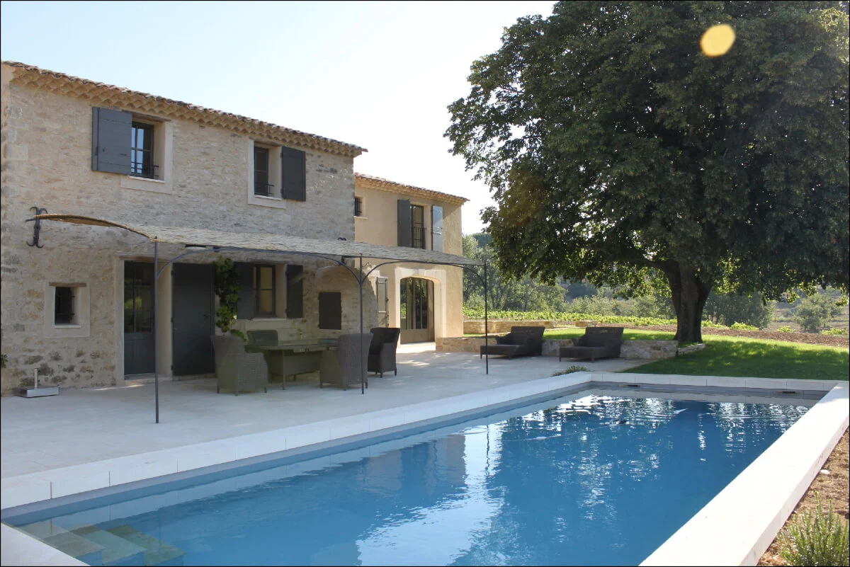 Luberon villages Provence France Rent-Our-Home rentourhomeinprovence Lourmarin Les Trois Clefs Ansouis