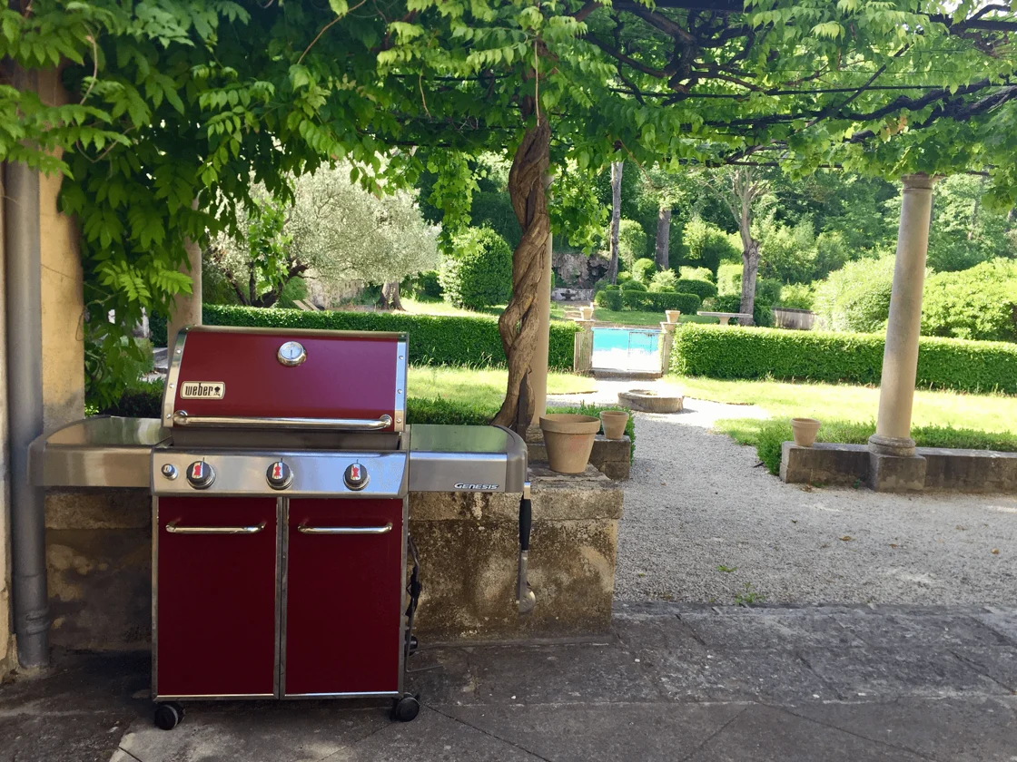 Luberon villages Provence France Rent-Our-Home rentourhomeinprovence Lourmarin Manoir de Lourmarin