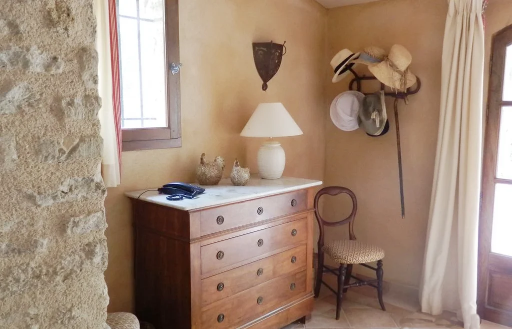 Saint Esteve Cucuron Provence Lourmarin Rent-Our-Home