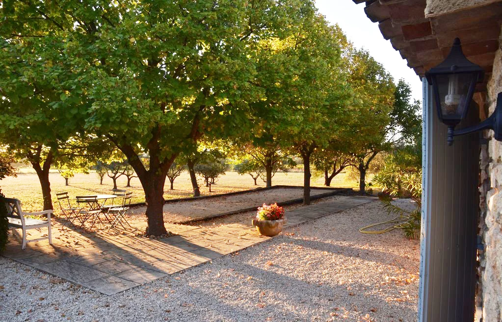 Saint Esteve Cucuron Provence Lourmarin Rent-Our-Home