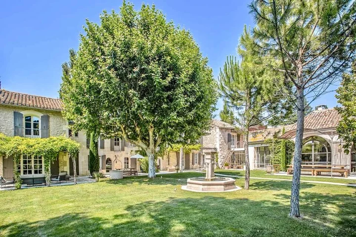 Le Petit Hameau