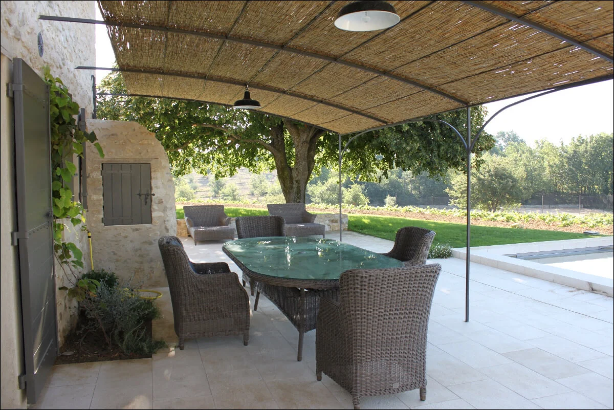 Luberon villages Provence France Rent-Our-Home rentourhomeinprovence Lourmarin Les Trois Clefs Ansouis