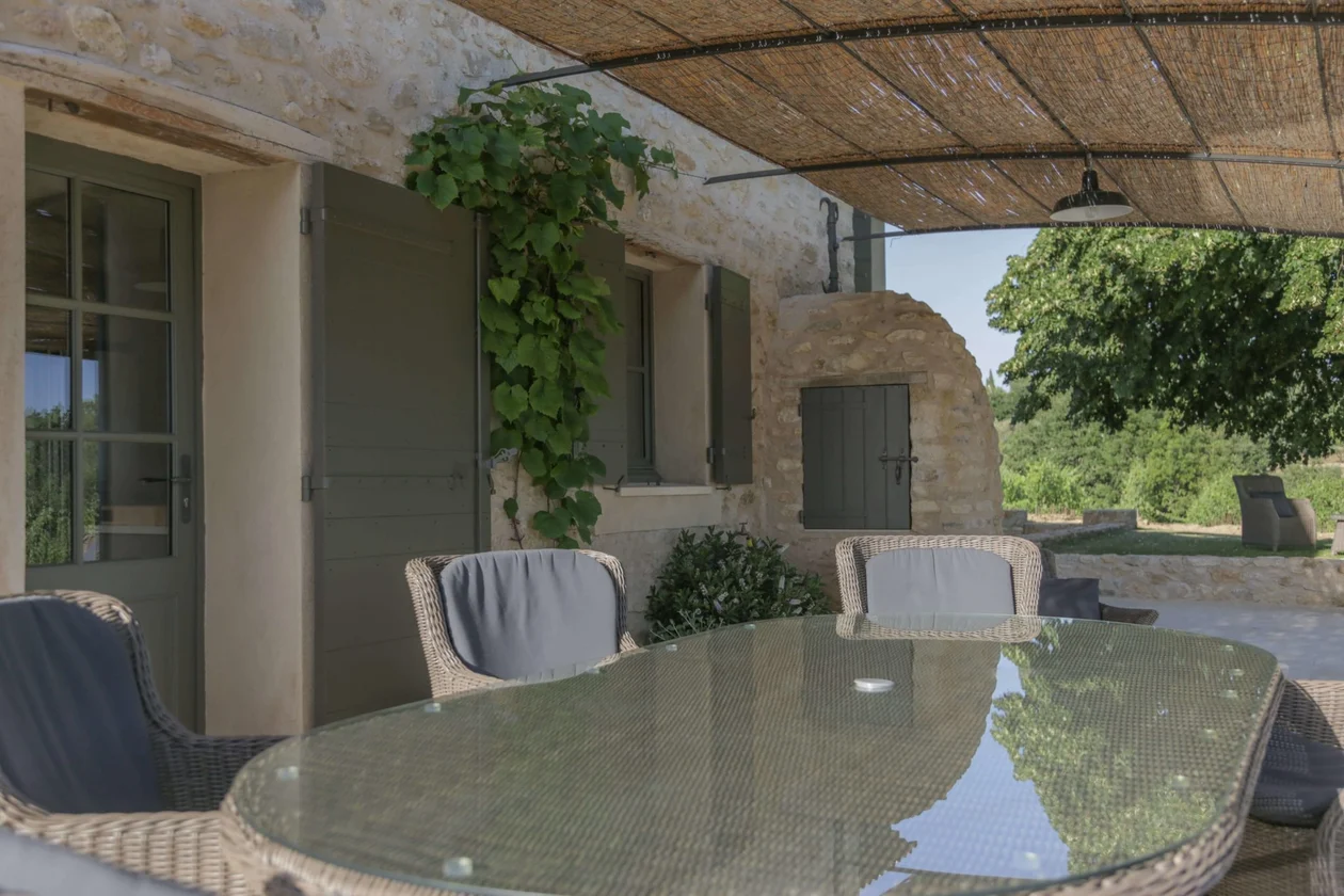 Luberon villages Provence France Rent-Our-Home rentourhomeinprovence Lourmarin Les Trois Clefs Ansouis